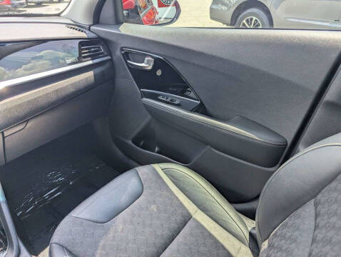 2022 Kia Niro Plug-In Hybrid EX