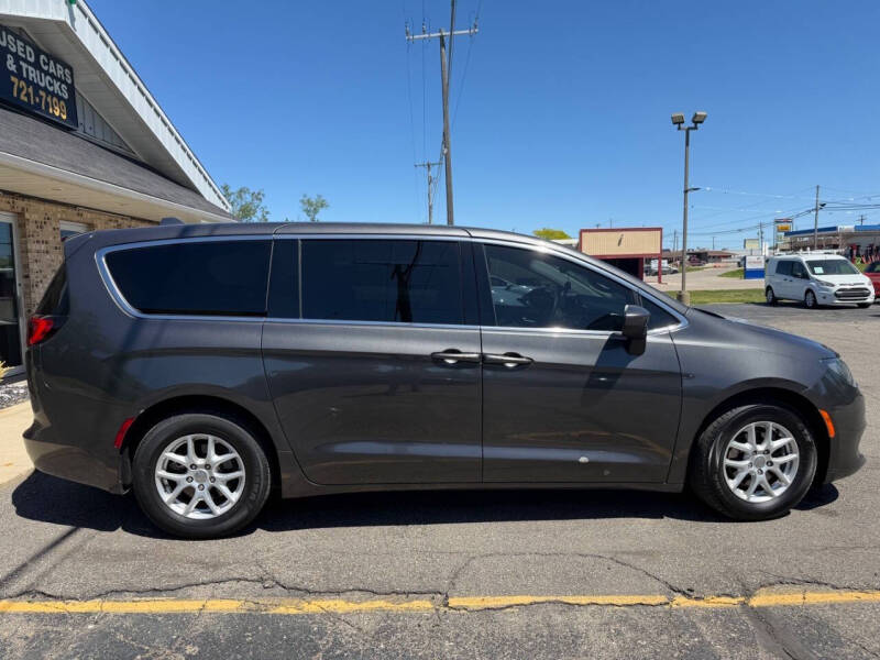2017 Chrysler Pacifica Touring