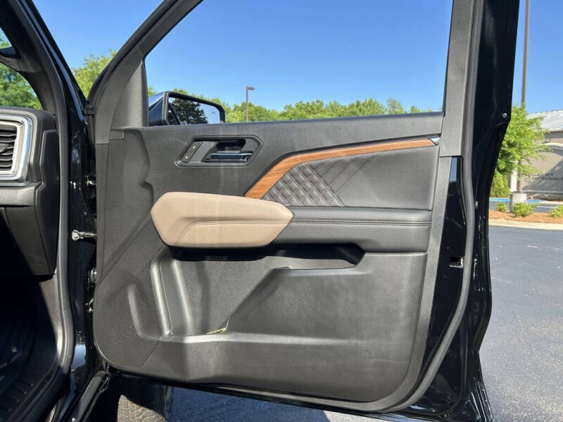 2025 GMC Canyon Denali