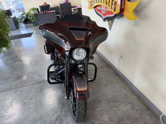 2018 Harley-Davidson Street Glide Special