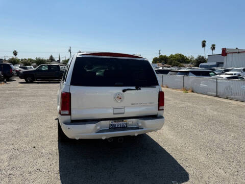 2005 Cadillac Escalade ESV Platinum Edition