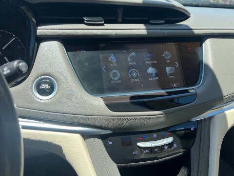 2018 Cadillac XT5 Luxury