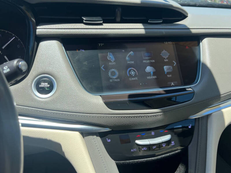 2018 Cadillac XT5 Luxury