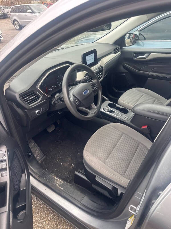 2021 Ford Escape SE