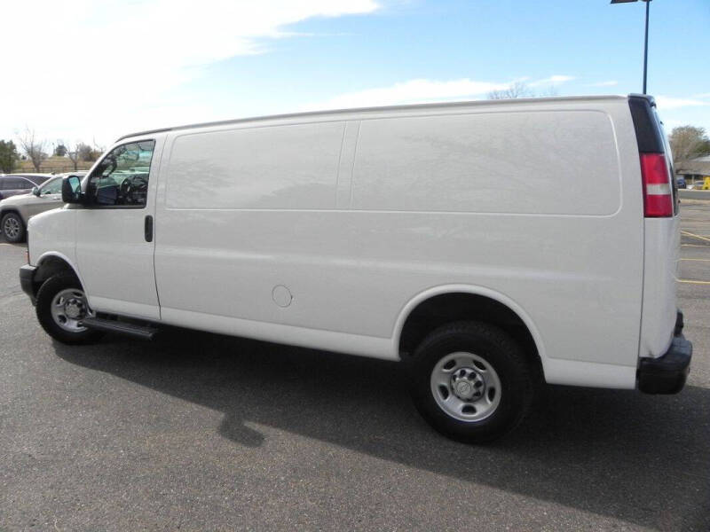 2017 Chevrolet Express 2500