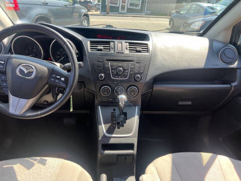 2012 Mazda MAZDA5 Touring