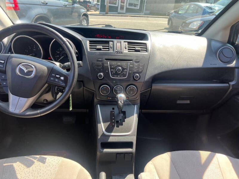 2012 Mazda MAZDA5 Touring