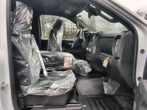 2025 GMC Sierra 2500HD Pro