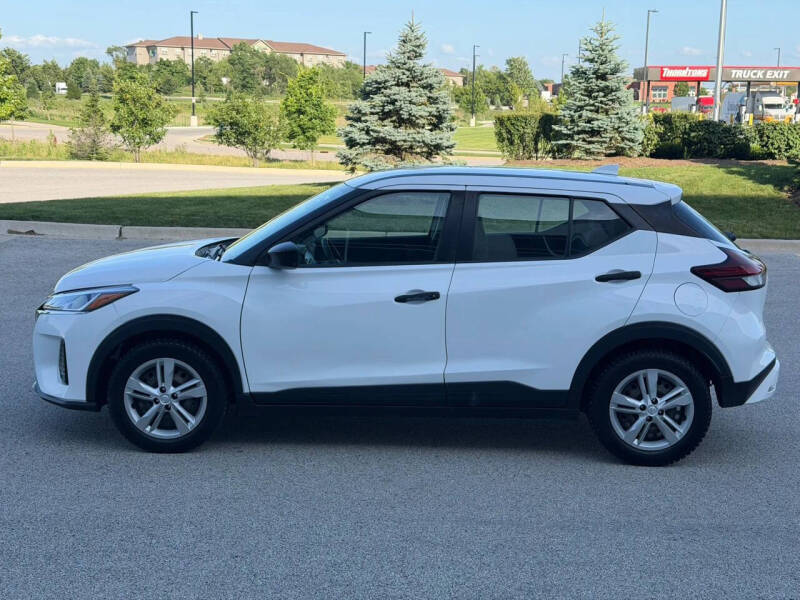 2022 Nissan Kicks S