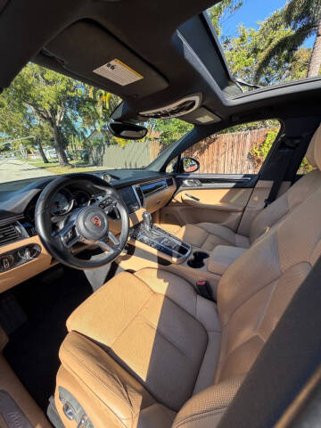 2018 Porsche Macan S