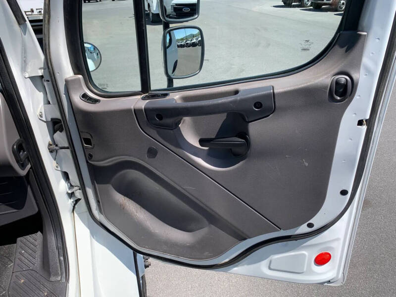 2016 Freightliner M2 106