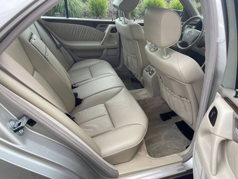 1998 Mercedes-Benz E-Class E 320