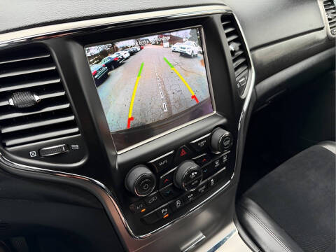 2018 Jeep Grand Cherokee Laredo E