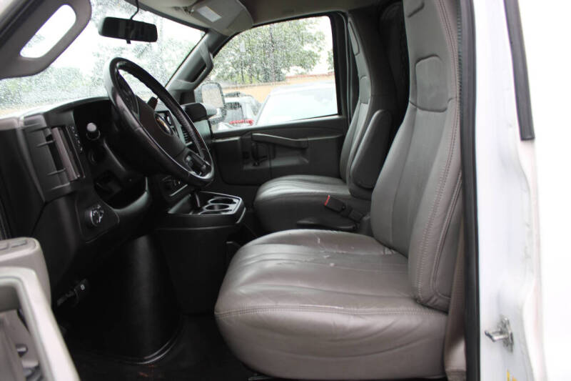 2020 Chevrolet Express 2500