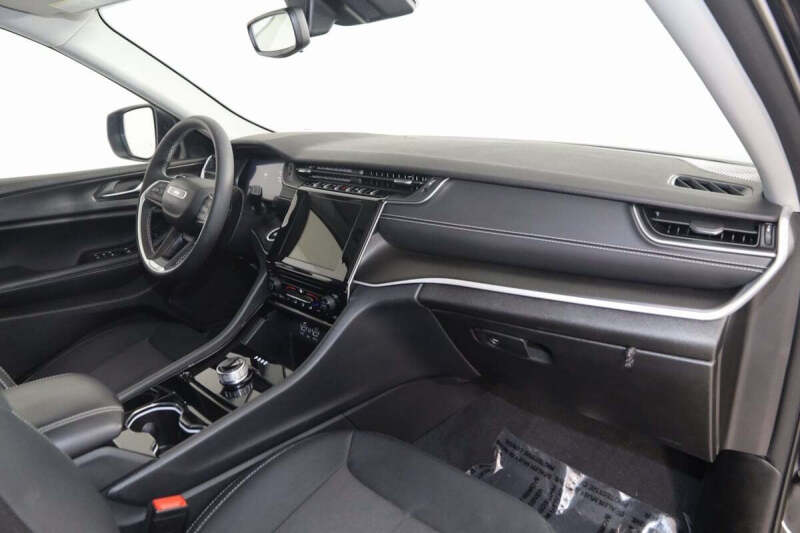 2023 Jeep Grand Cherokee Laredo X