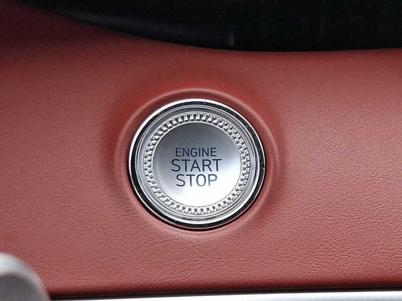 2023 Genesis GV70 2.5T Standard