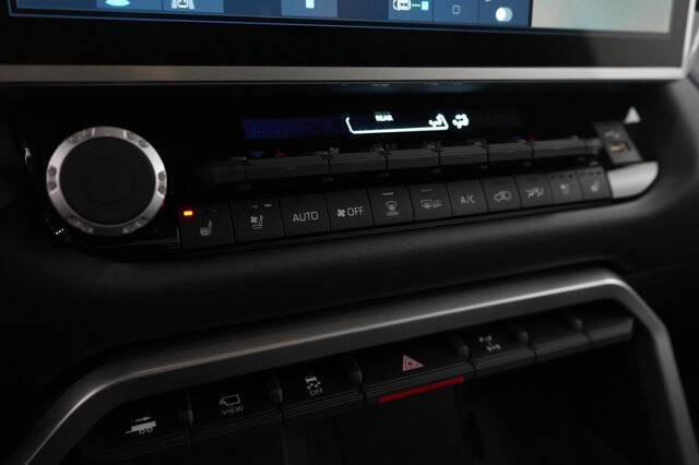 2025 Toyota Sequoia Platinum