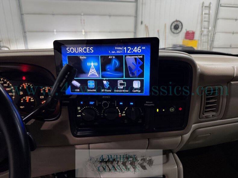 2002 Chevrolet Suburban