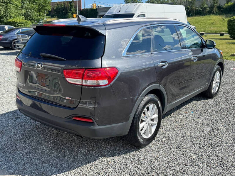 2018 Kia Sorento LX