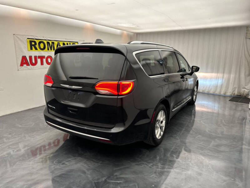 2019 Chrysler Pacifica Touring L Plus