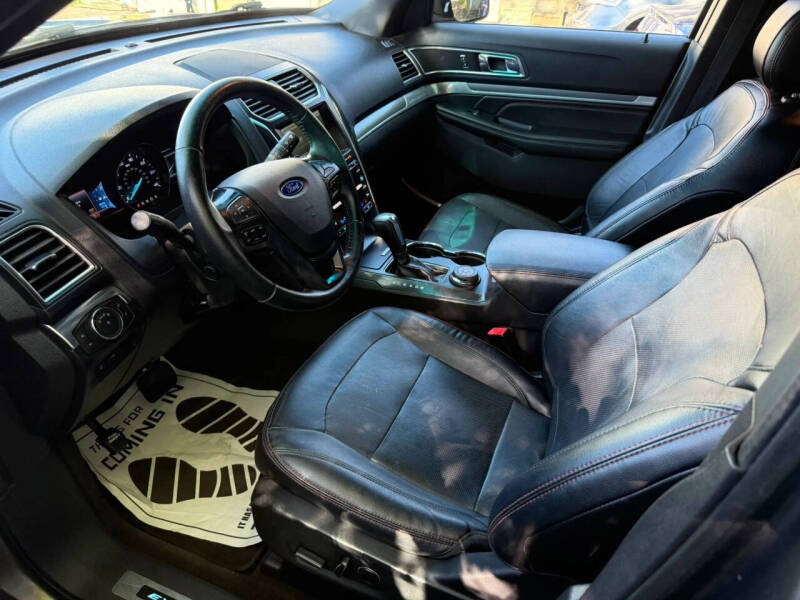 2016 Ford Explorer Sport