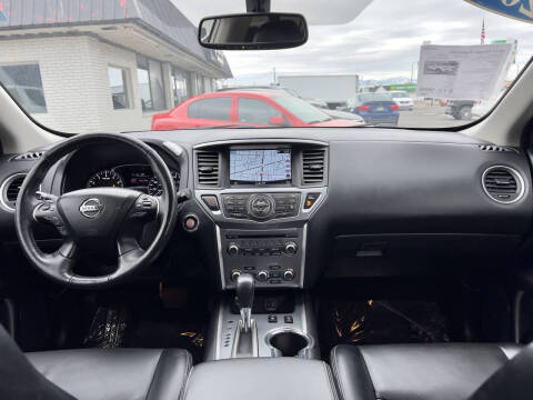 2019 Nissan Pathfinder SL