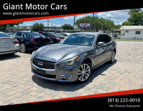 2015 Infiniti Q70 for sale at Giant Motor Cars in Tampa FL