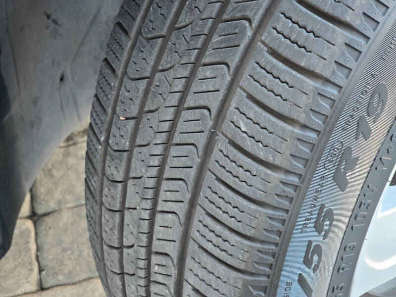 2016 Volvo XC90 T8 eAWD Momentum