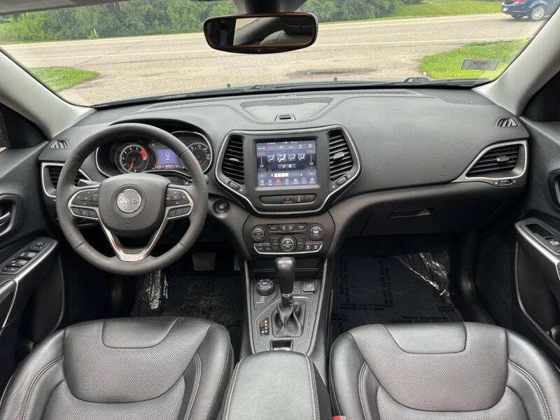 2022 Jeep Cherokee Latitude Lux