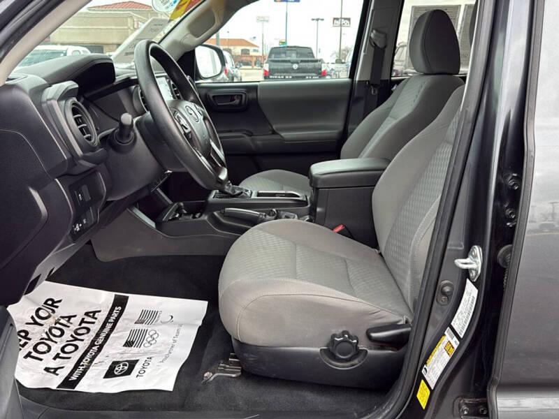 2023 Toyota Tacoma SR V6