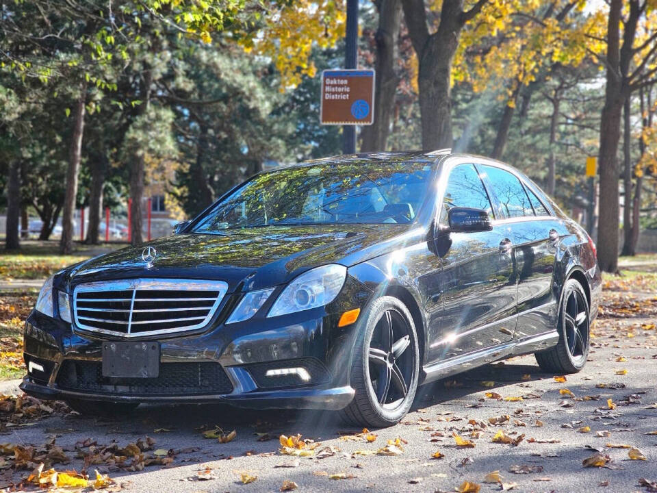 2011 Mercedes-Benz E-Class for sale at Quantum Auto Co in Plainfield, IL