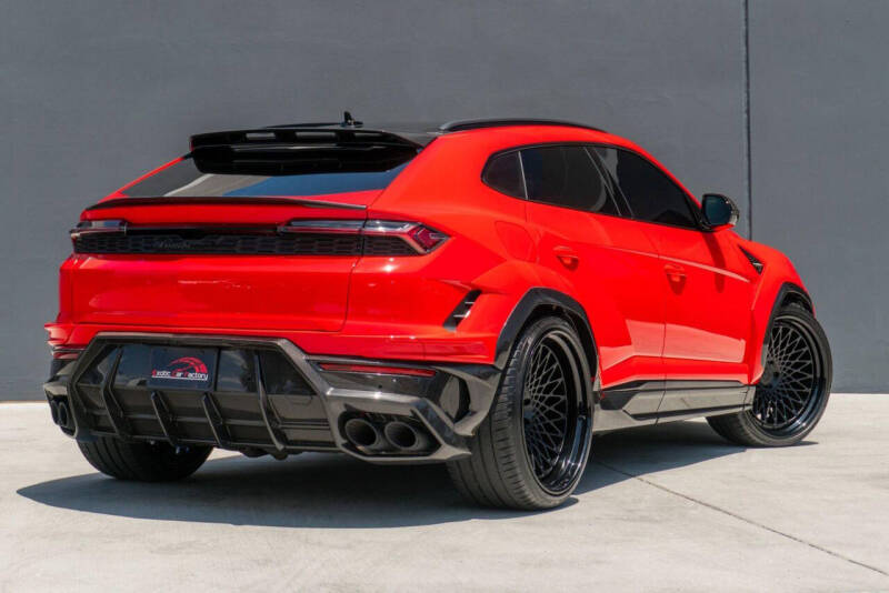 2026 Lamborghini Urus SE