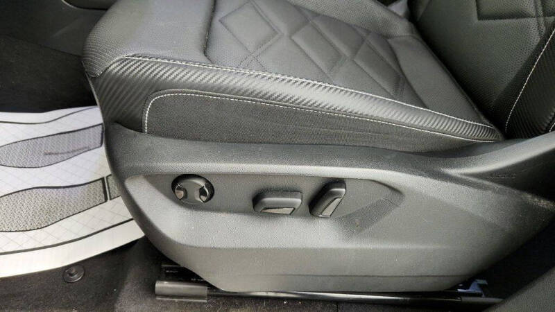 2024 Volkswagen Atlas Cross Sport SE