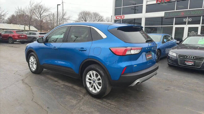 2020 Ford Escape SE