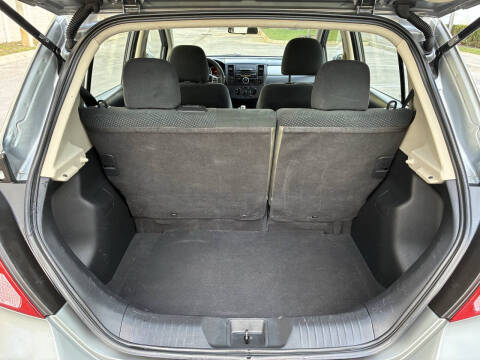 2011 Nissan Versa 1.8 S