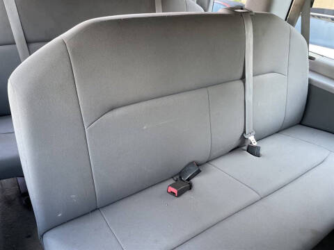 2009 Ford E-Series E-350 SD XLT