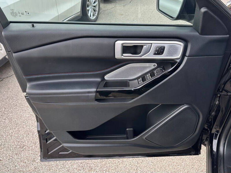 2023 Ford Explorer ST