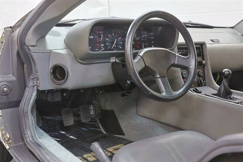 1982 DeLorean DMC-12