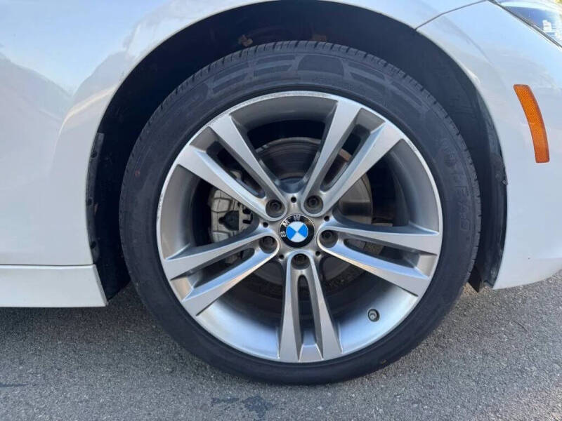 2018 BMW 3 Series 320i