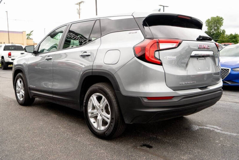 2024 GMC Terrain SLE