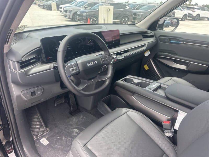 2026 Kia EV9 Light