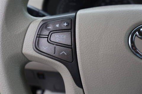 2013 Toyota Sienna LE 8-Passenger