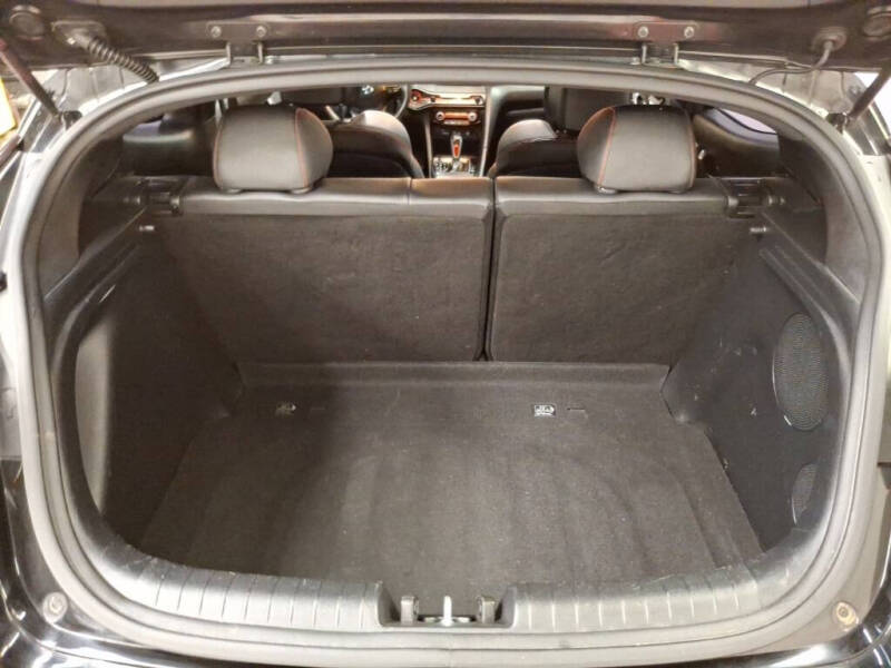 2019 Hyundai Veloster