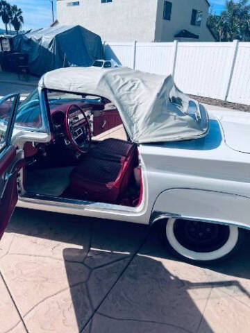 1957 Ford Thunderbird