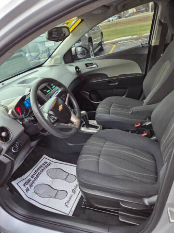 2015 Chevrolet Sonic LT Auto