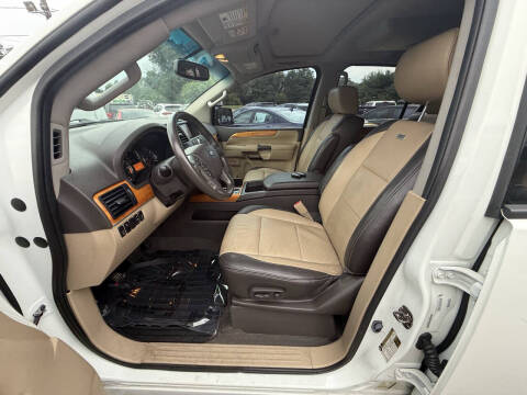 2013 Nissan Armada Platinum