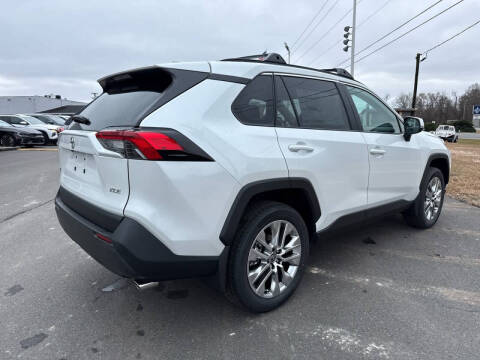 2025 Toyota RAV4 XLE Premium