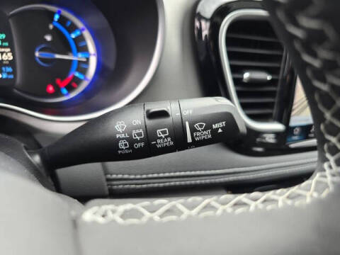 2023 Chrysler Pacifica Plug-In Hybrid Limited