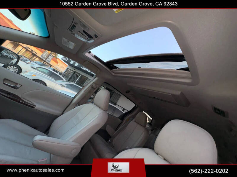 2011 Toyota Sienna Limited 7-Passenger