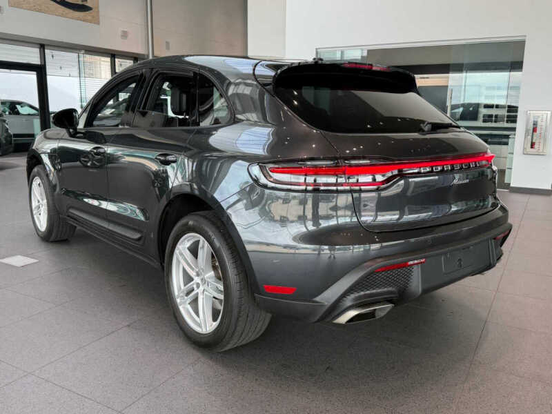 2025 Porsche Macan